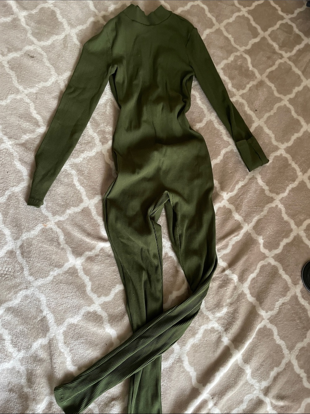 Forever 21 Olive Green Ribbed Long-Sleeve Jumpsuit